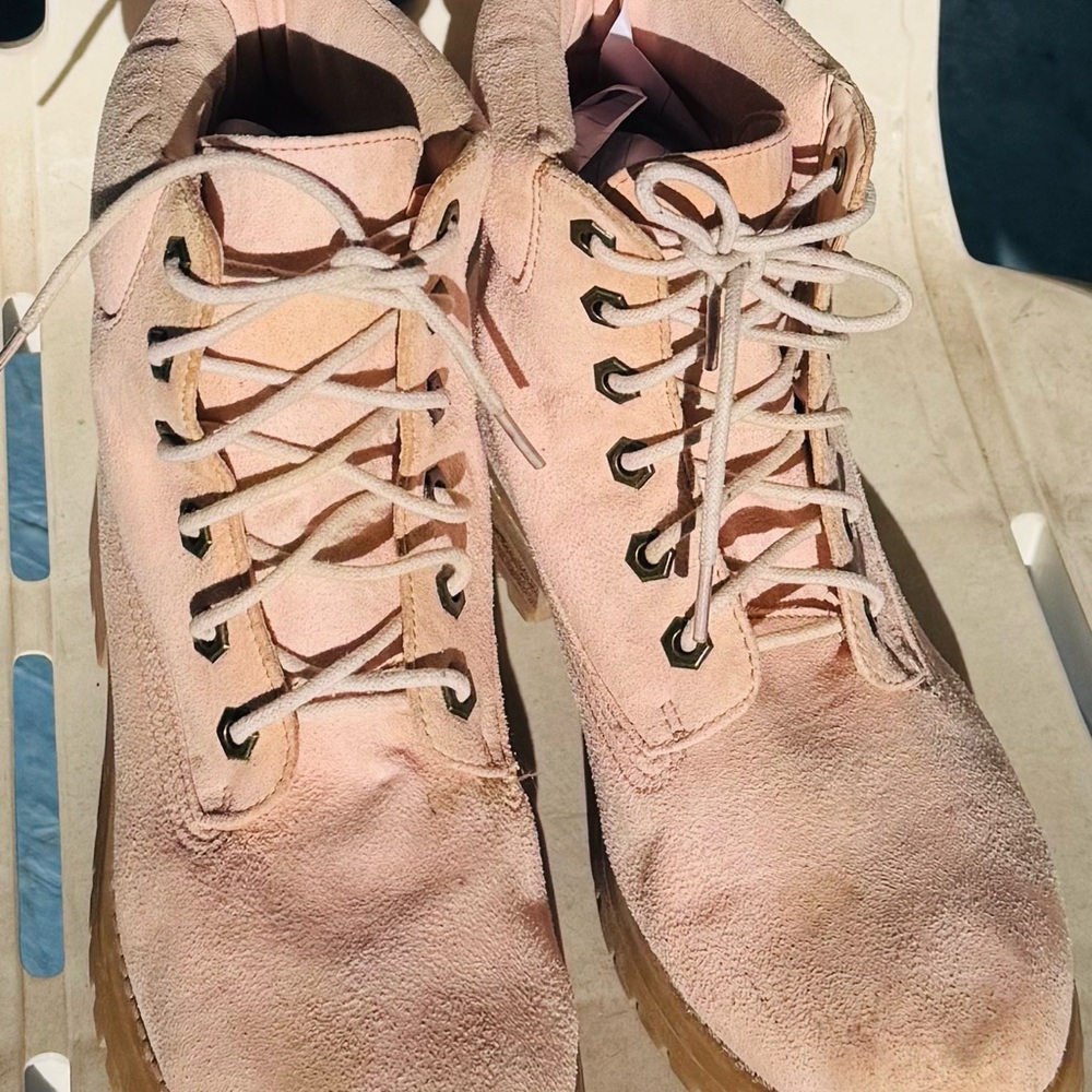 Timberland Pink Suede Boots